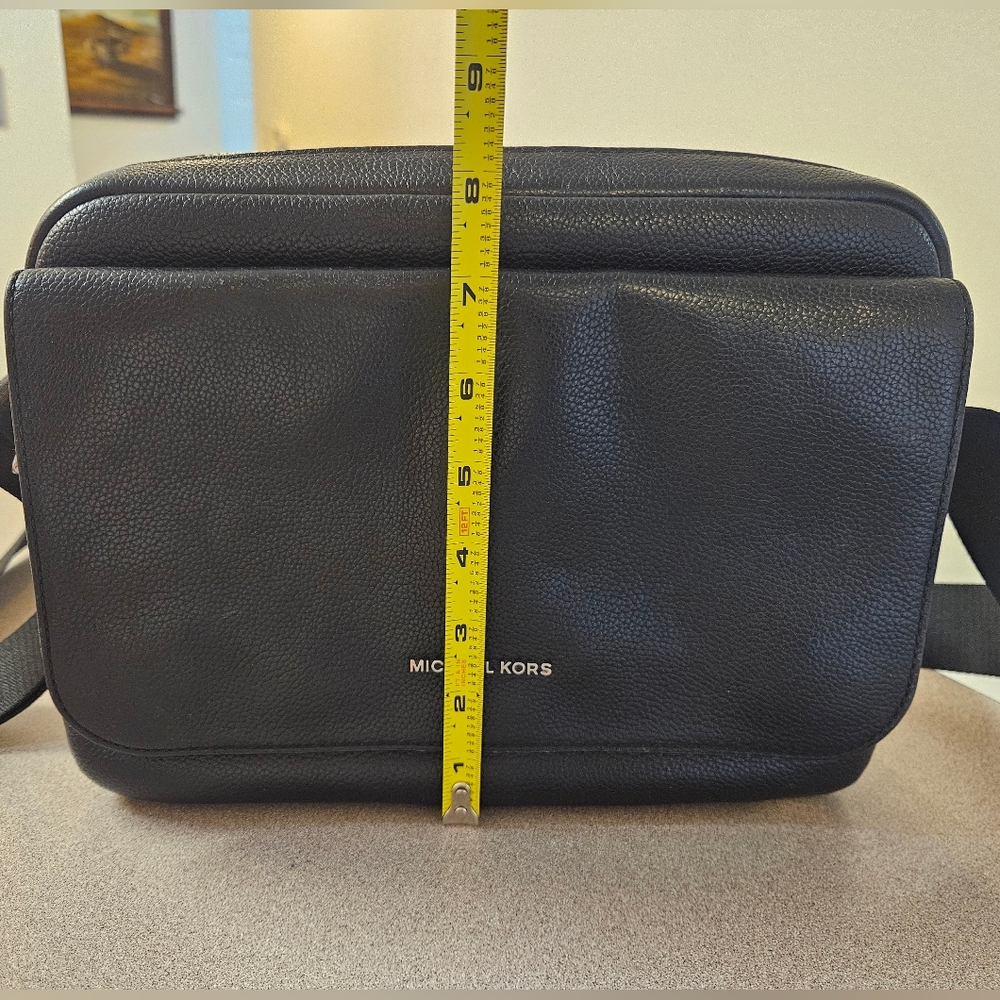 Unisex Michael Kors Cooper Black Pebbled Leather Messenger Bag Medium Crossbody - Picture 8 of 13